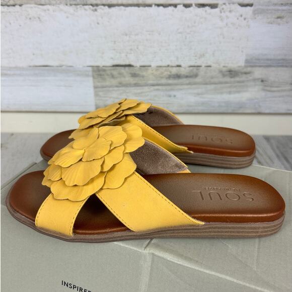 Soul Naturalizer Women’s 6 Joyful Amberglow Yellow Floral Slip-On Sandals NEW - Picture 2 of 9